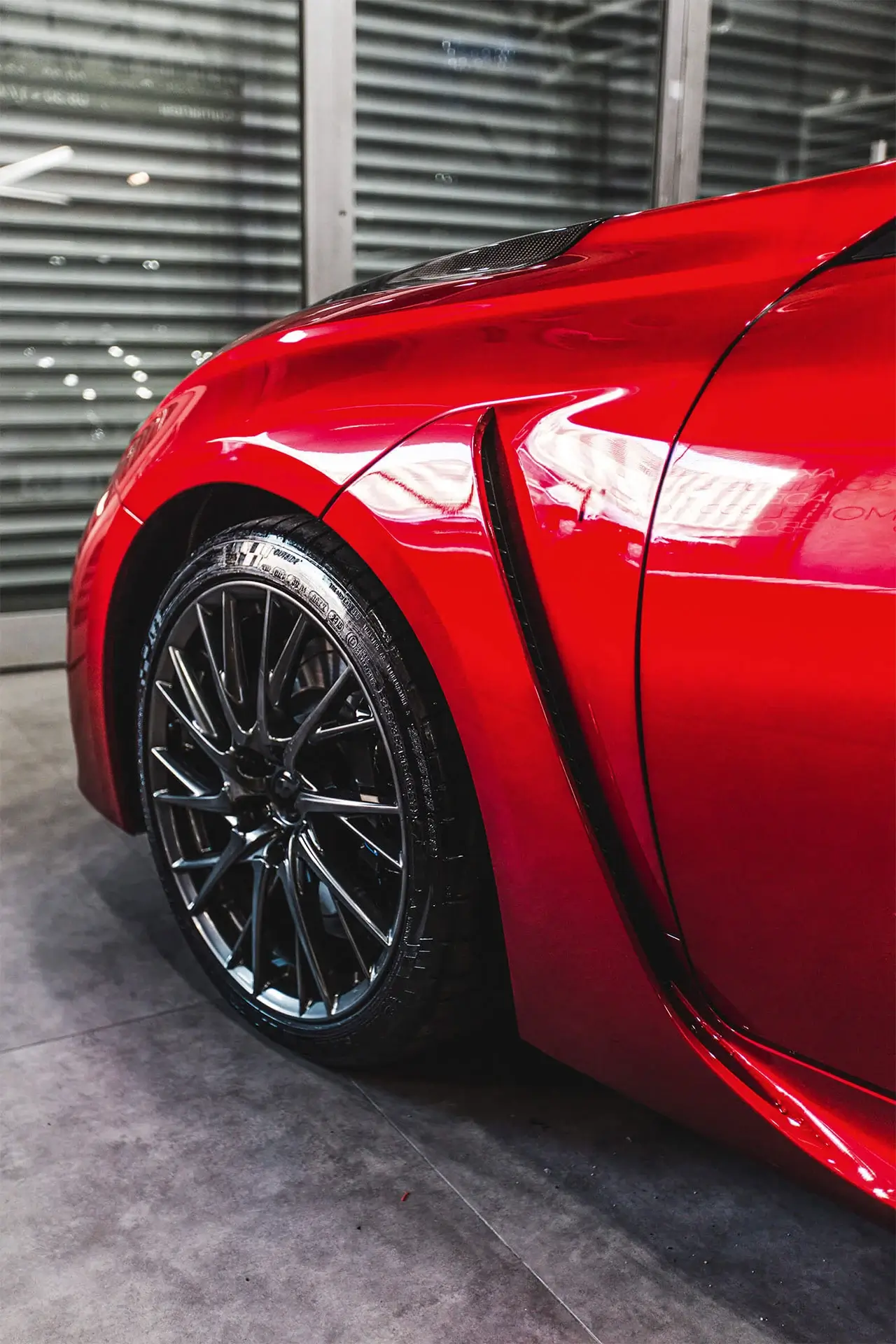 Red car